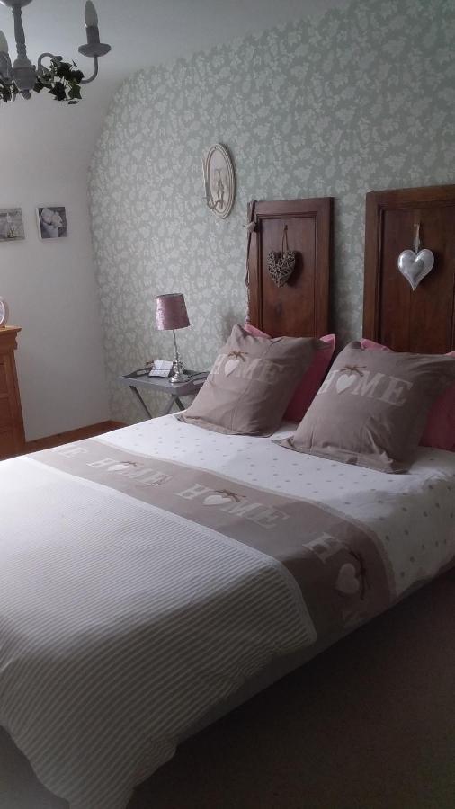 Chambre De Rose - Le Refuge Des Parachutistes - En Bordure Du Marais Neuville-au-Plain Ngoại thất bức ảnh