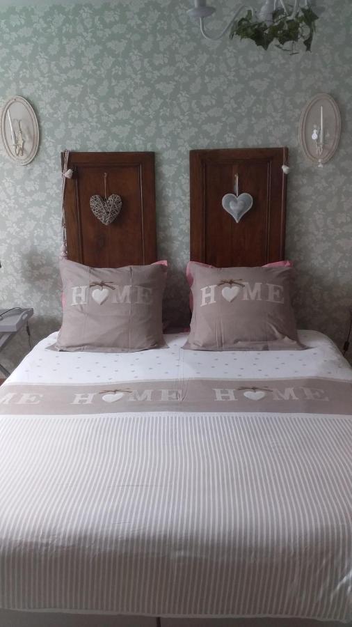 Chambre De Rose - Le Refuge Des Parachutistes - En Bordure Du Marais Neuville-au-Plain Ngoại thất bức ảnh