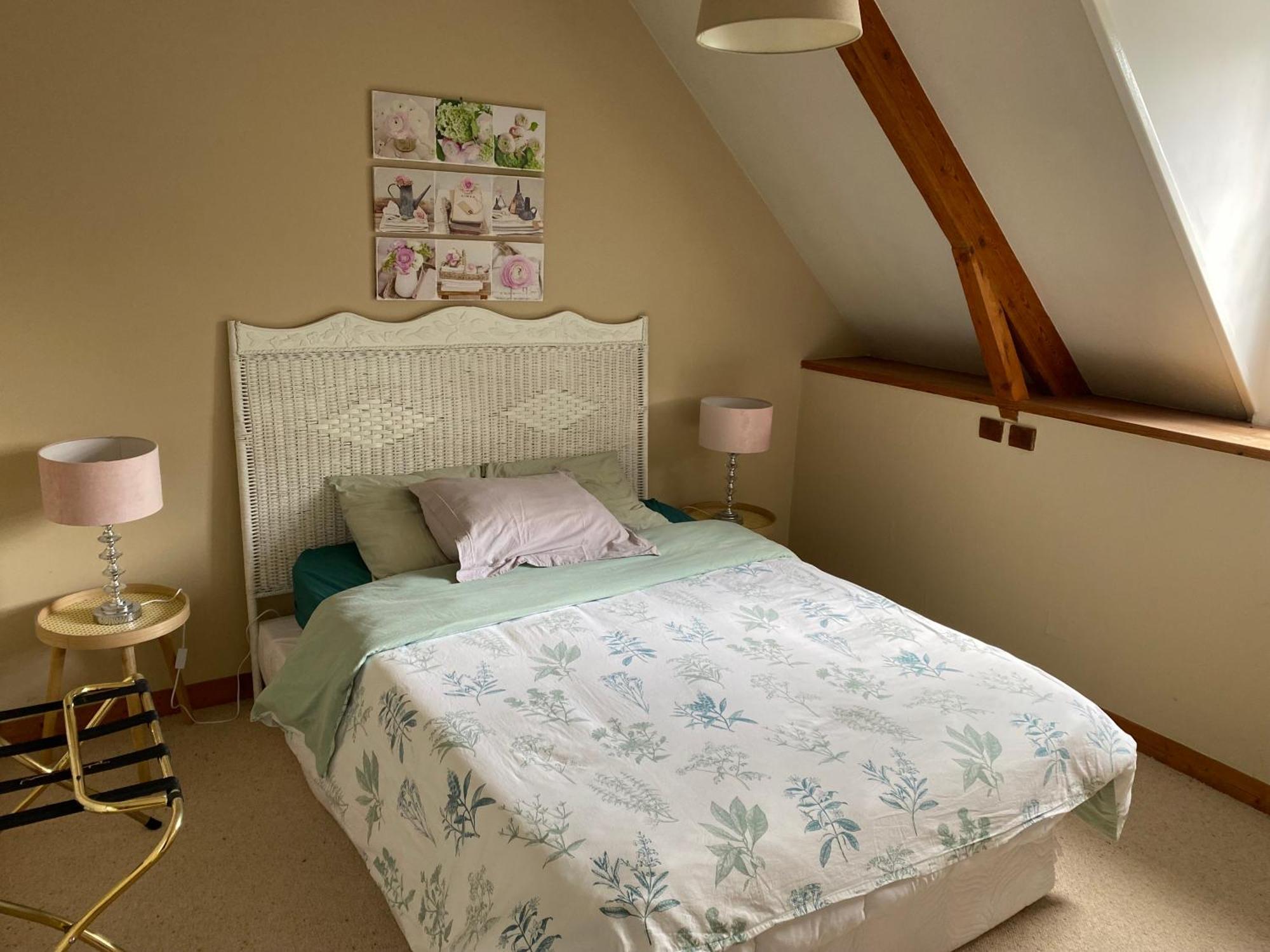 Chambre De Rose - Le Refuge Des Parachutistes - En Bordure Du Marais Neuville-au-Plain Ngoại thất bức ảnh